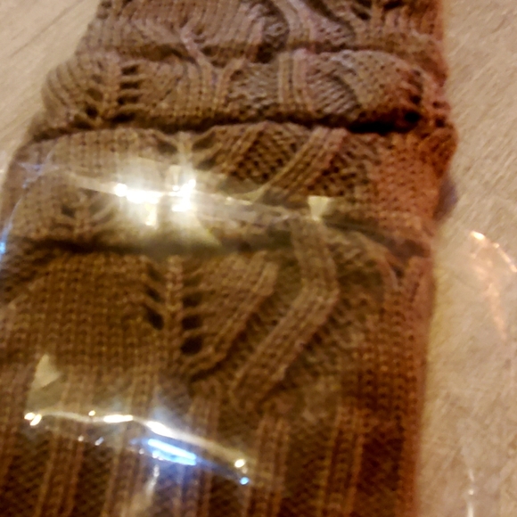 Acrylic Arm Warmers With Lace Trim Tan Mocha - Picture 5 of 5